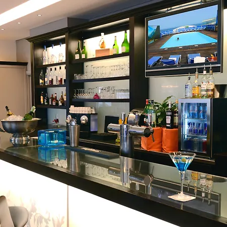 比亚丽兹丽笙酒店 4* 比亚里茨